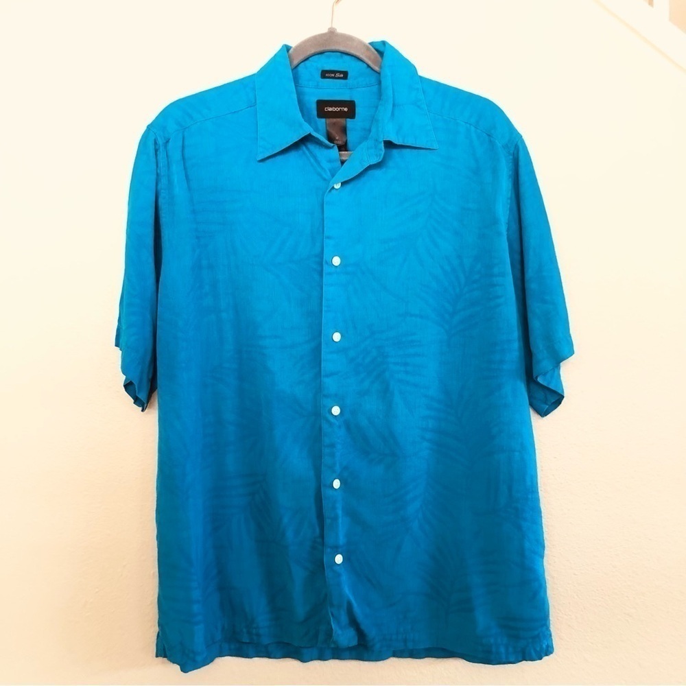 Claiborne Silk Texturized Tropical Button Down Short Sleeves Shirt Size M